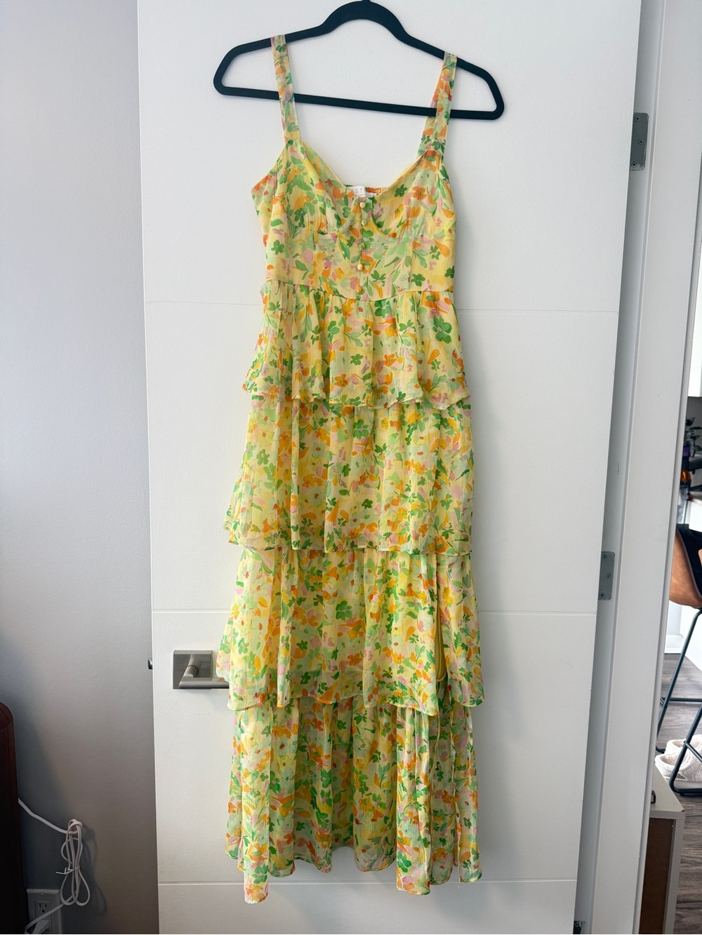 ASTR The Label Midsummer Floral Tiered Maxi Dress Yellow Green Multi Small